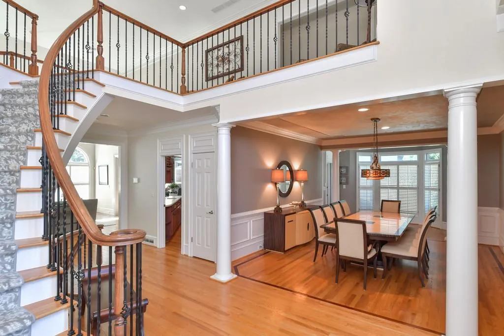 55 Saddleview Run, Sandy Springs, Georgia 30350, 5 Bedrooms Bedrooms, ,4 BathroomsBathrooms,Residential,Sold,55 Saddleview Run,6537423