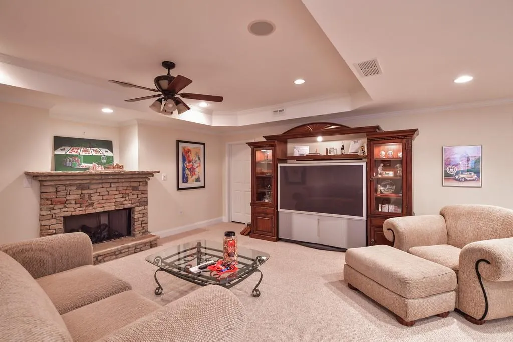 55 Saddleview Run, Sandy Springs, Georgia 30350, 5 Bedrooms Bedrooms, ,4 BathroomsBathrooms,Residential,Sold,55 Saddleview Run,6537423