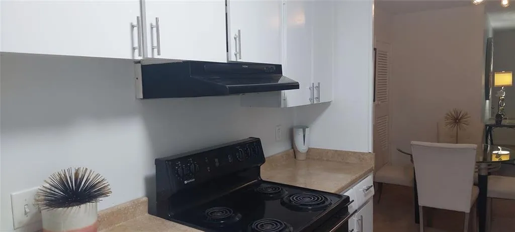 3668 Kingsboro Road Ne Unit 6, Atlanta, Georgia 30319, 2 Bedrooms Bedrooms, ,1 BathroomBathrooms,Residential,For Sale,3668 Kingsboro Road Ne Unit 6,7695077