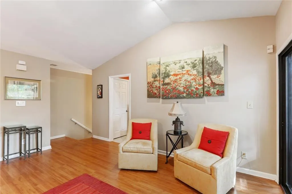 510 Garden Court Unit 510, Atlanta, Georgia 30328, 3 Bedrooms Bedrooms, ,2 BathroomsBathrooms,Residential,Sold,510 Garden Court Unit 510,6090388
