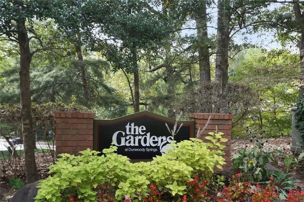 510 Garden Court Unit 510, Atlanta, Georgia 30328, 3 Bedrooms Bedrooms, ,2 BathroomsBathrooms,Residential,Sold,510 Garden Court Unit 510,6090388