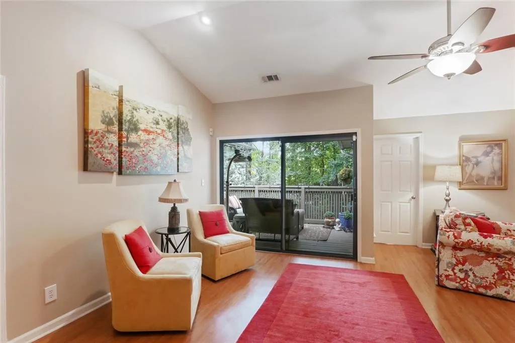 510 Garden Court Unit 510, Atlanta, Georgia 30328, 3 Bedrooms Bedrooms, ,2 BathroomsBathrooms,Residential,Sold,510 Garden Court Unit 510,6090388