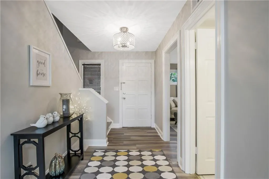73 Forrest Place, Atlanta, Georgia 30328, 3 Bedrooms Bedrooms, ,2 BathroomsBathrooms,Residential,Sold,73 Forrest Place,6802080