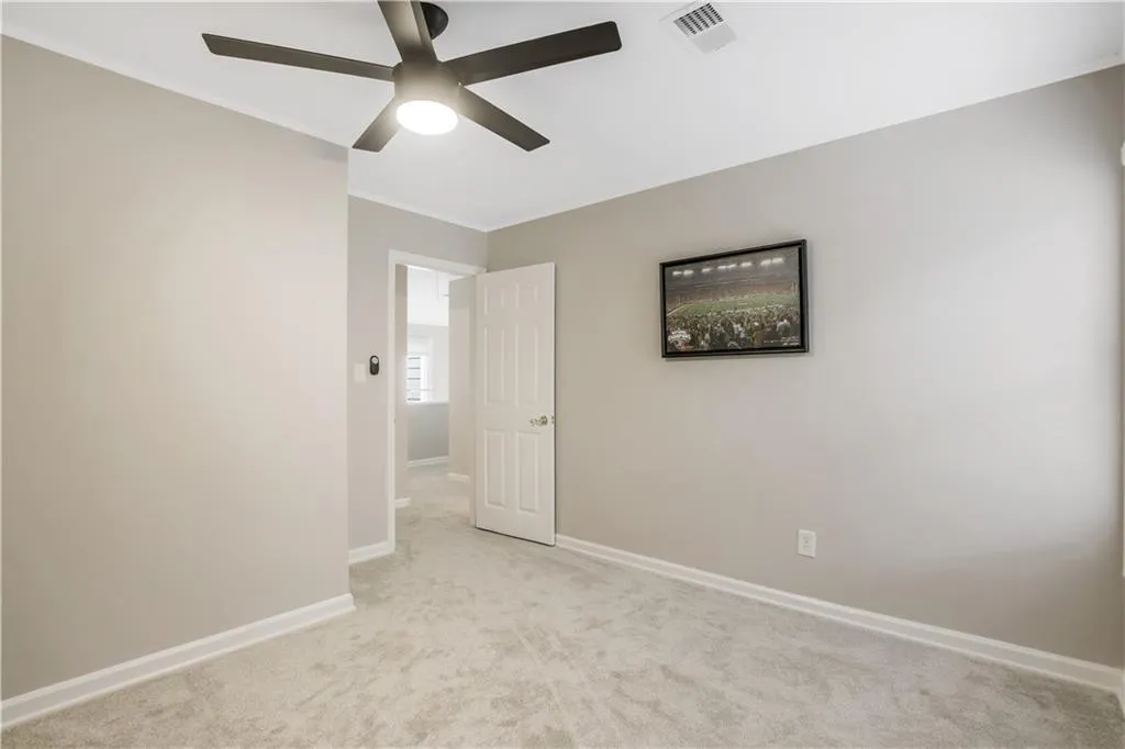 73 Forrest Place, Atlanta, Georgia 30328, 3 Bedrooms Bedrooms, ,2 BathroomsBathrooms,Residential,Sold,73 Forrest Place,6802080