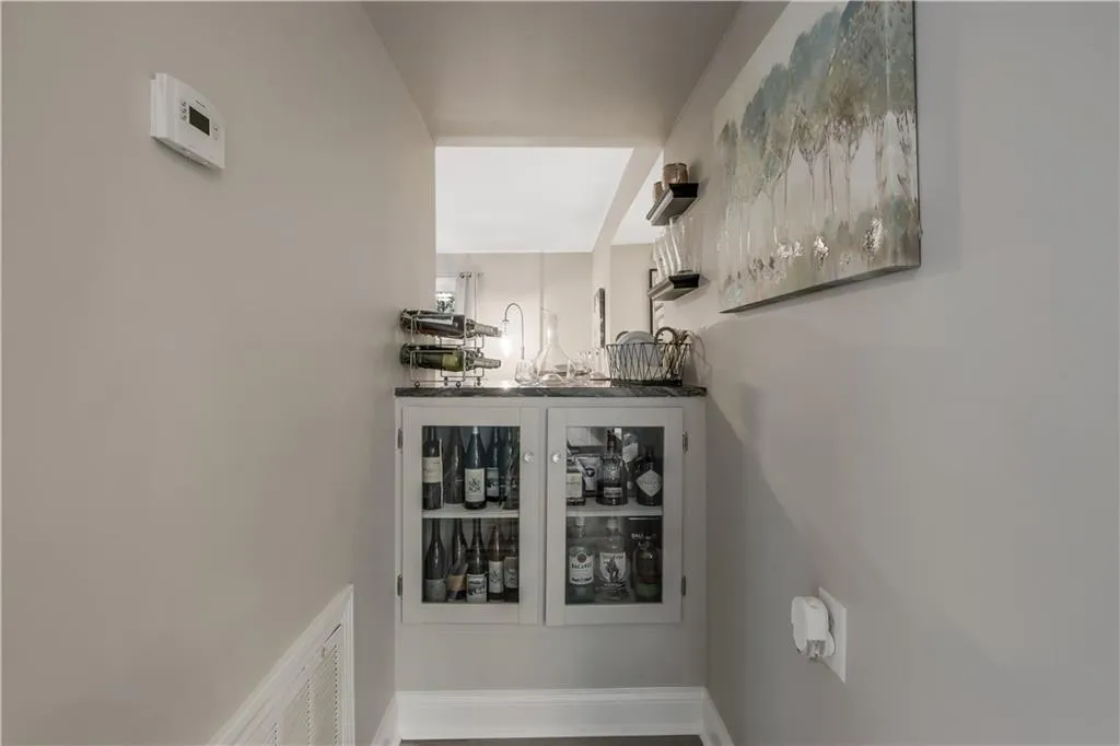73 Forrest Place, Atlanta, Georgia 30328, 3 Bedrooms Bedrooms, ,2 BathroomsBathrooms,Residential,Sold,73 Forrest Place,6802080