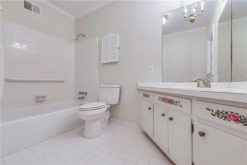 575 Coldstream Court, Sandy Springs, Georgia 30328, 5 Bedrooms Bedrooms, ,3 BathroomsBathrooms,Residential,Sold,575 Coldstream Court,6746729