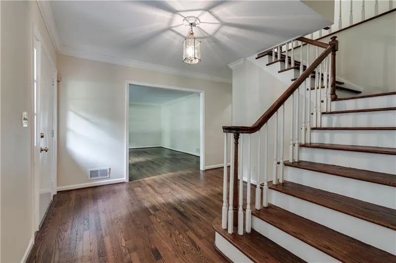 575 Coldstream Court, Sandy Springs, Georgia 30328, 5 Bedrooms Bedrooms, ,3 BathroomsBathrooms,Residential,Sold,575 Coldstream Court,6746729