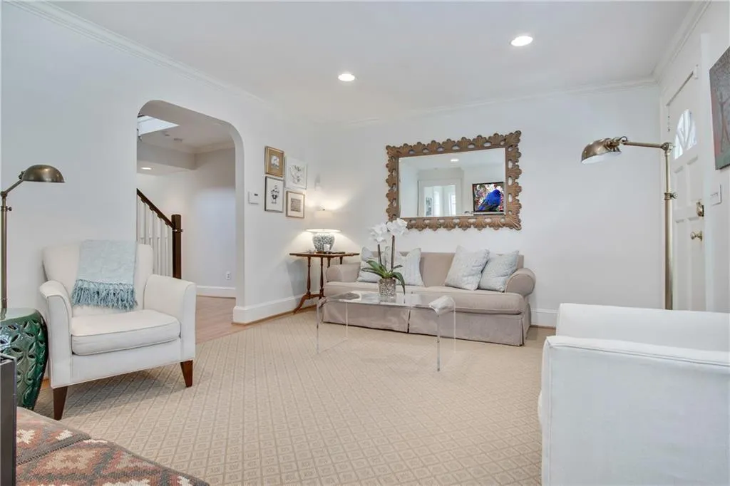 2377 Virginia Place Ne, Atlanta, Georgia 30305, 3 Bedrooms Bedrooms, ,2 BathroomsBathrooms,Residential,Sold,2377 Virginia Place Ne,5979768