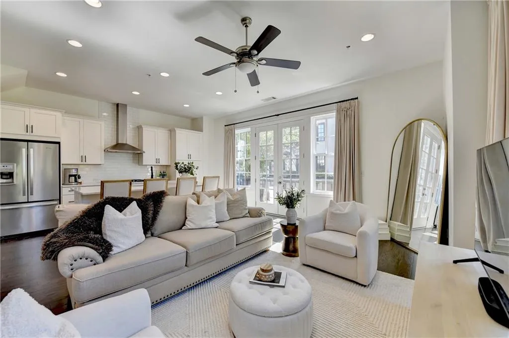 6602 Sterling Drive Unit 688, Atlanta, Georgia 30328, 1 Bedroom Bedrooms, ,1 BathroomBathrooms,Residential,For Sale,6602 Sterling Drive Unit 688,7669431 6602 Sterling Drive Unit 688, Atlanta, Georgia 30328, 1 Bedroom Bedrooms, ,1 BathroomBathrooms,Residential,For Sale,6602 Sterling Drive Unit 688,7669431