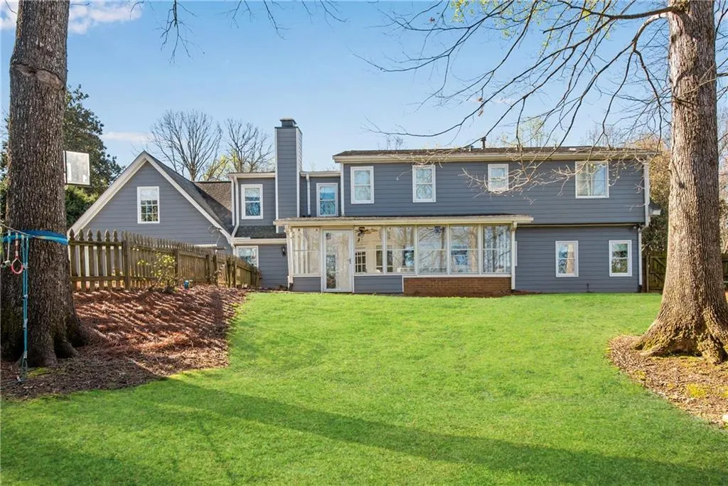 775 Old Campus Trail, Atlanta, Georgia 30328, 5 Bedrooms Bedrooms, ,3 BathroomsBathrooms,Residential,Sold,775 Old Campus Trail,7190065
