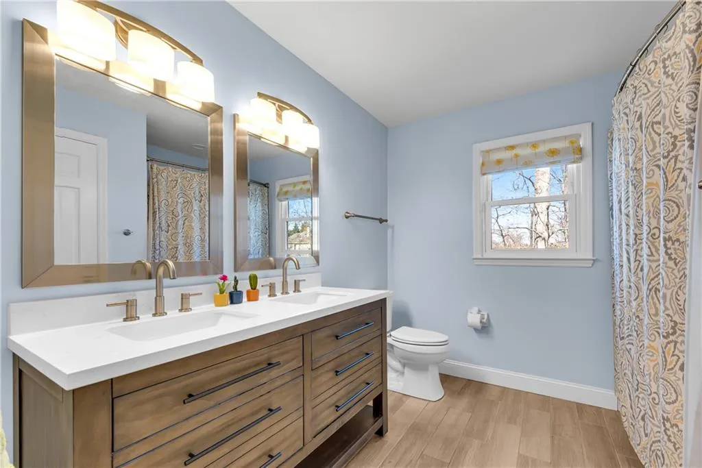 775 Old Campus Trail, Atlanta, Georgia 30328, 5 Bedrooms Bedrooms, ,3 BathroomsBathrooms,Residential,Sold,775 Old Campus Trail,7190065