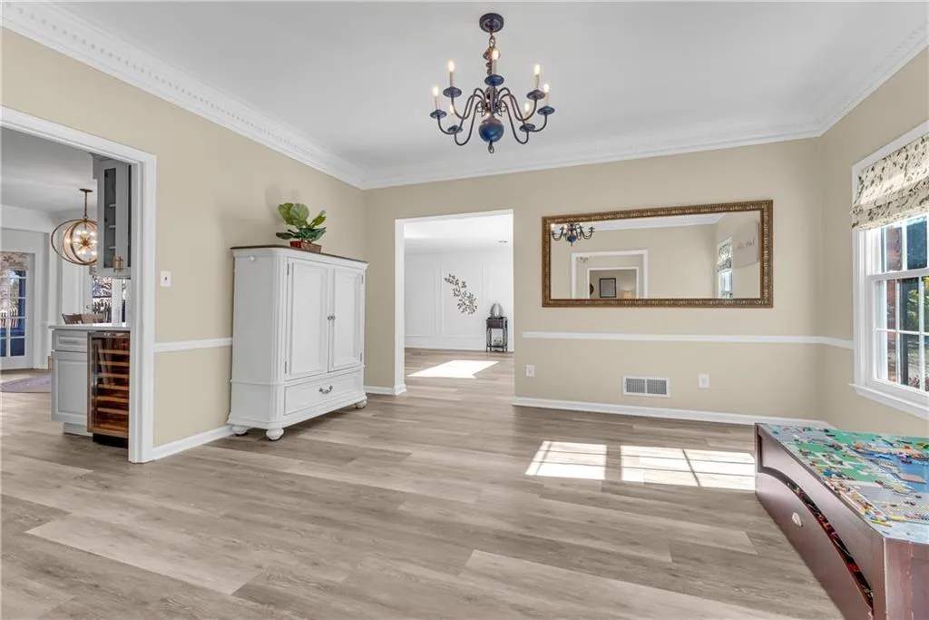 775 Old Campus Trail, Atlanta, Georgia 30328, 5 Bedrooms Bedrooms, ,3 BathroomsBathrooms,Residential,Sold,775 Old Campus Trail,7190065