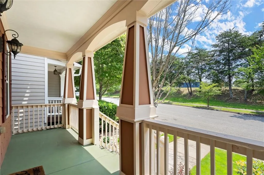 Front Porch for Summer Sippin'