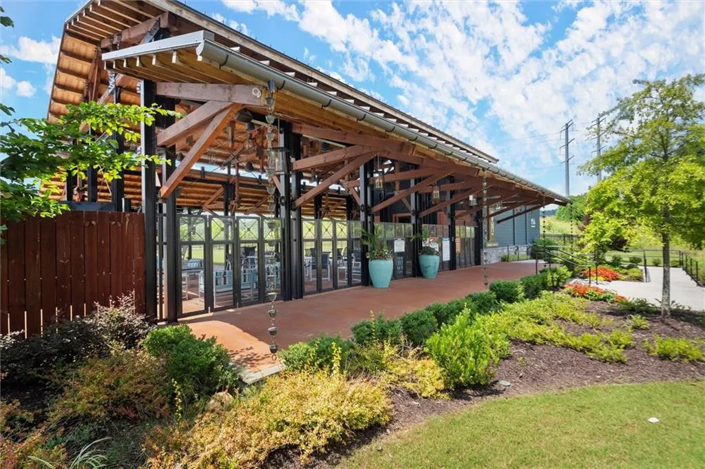 Pool Pavillion