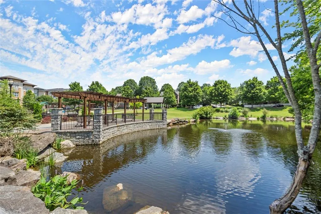 Lake at Heman Park.