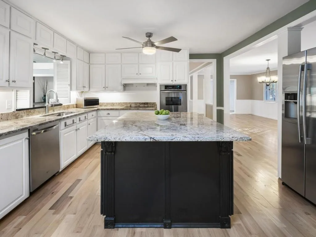 5245 Mount Vernon Parkway, Atlanta, Georgia 30327, 3 Bedrooms Bedrooms, ,2 BathroomsBathrooms,Residential,Sold,5245 Mount Vernon Parkway,6805822
