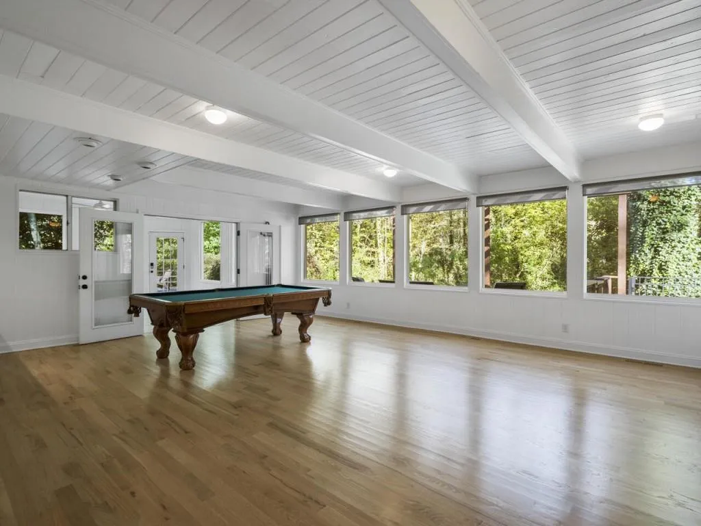 5245 Mount Vernon Parkway, Atlanta, Georgia 30327, 3 Bedrooms Bedrooms, ,2 BathroomsBathrooms,Residential,Sold,5245 Mount Vernon Parkway,6805822