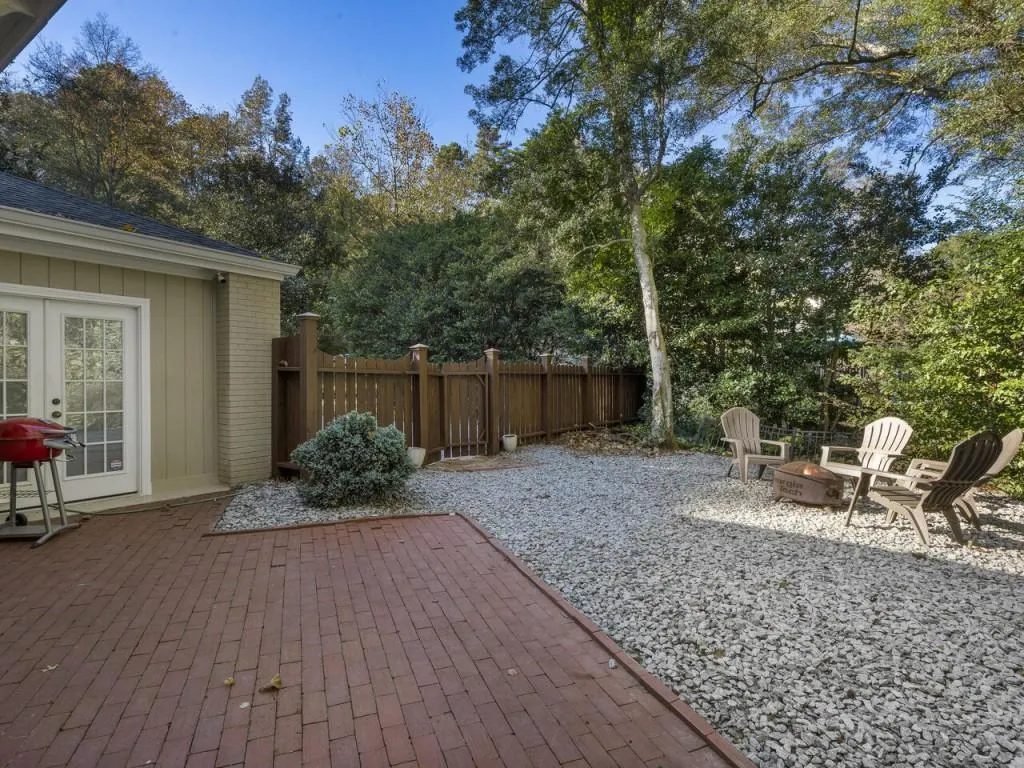 5245 Mount Vernon Parkway, Atlanta, Georgia 30327, 3 Bedrooms Bedrooms, ,2 BathroomsBathrooms,Residential,Sold,5245 Mount Vernon Parkway,6805822