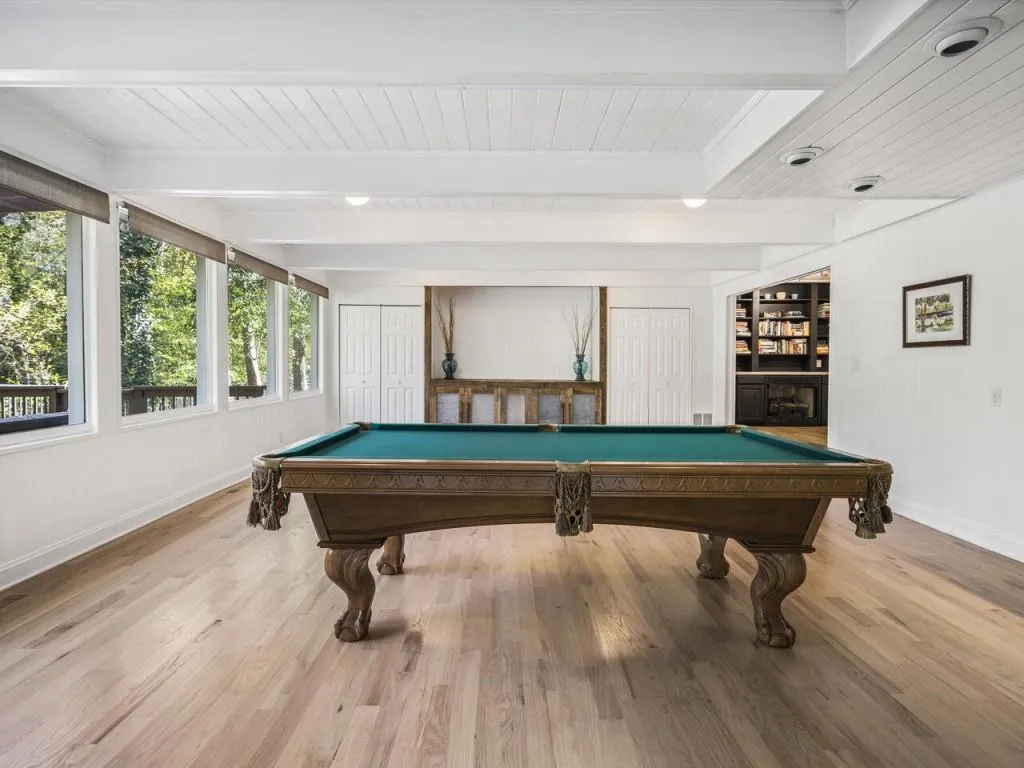 5245 Mount Vernon Parkway, Atlanta, Georgia 30327, 3 Bedrooms Bedrooms, ,2 BathroomsBathrooms,Residential,Sold,5245 Mount Vernon Parkway,6805822