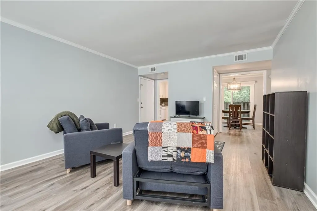 5532 Kingsport Drive, Sandy Springs, Georgia 30342, 2 Bedrooms Bedrooms, ,1 BathroomBathrooms,Residential,Sold,5532 Kingsport Drive,7032795