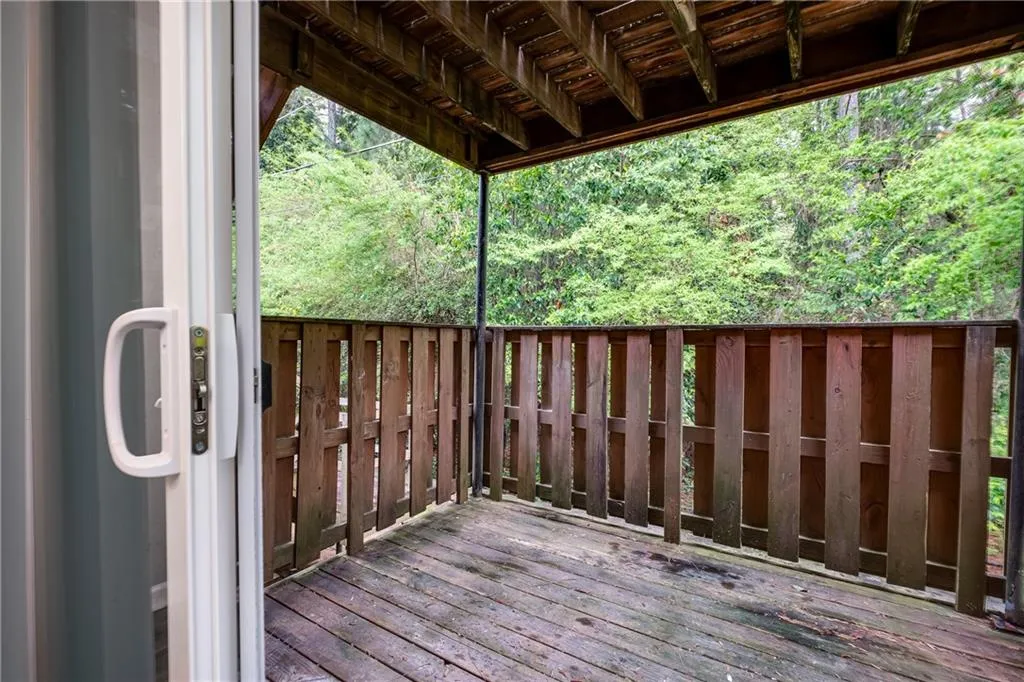 5532 Kingsport Drive, Sandy Springs, Georgia 30342, 2 Bedrooms Bedrooms, ,1 BathroomBathrooms,Residential,Sold,5532 Kingsport Drive,7032795