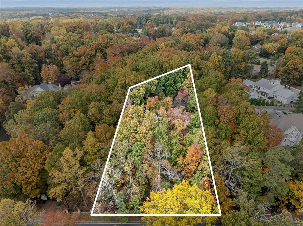 5685 Glen Errol Road Nw, Atlanta, Georgia 30327, 5 Bedrooms Bedrooms, ,4 BathroomsBathrooms,Residential,Sold,5685 Glen Errol Road Nw,7680076