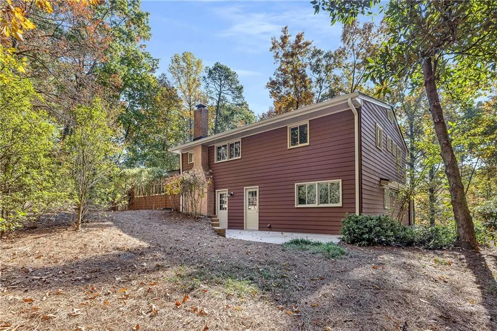 5685 Glen Errol Road Nw, Atlanta, Georgia 30327, 5 Bedrooms Bedrooms, ,4 BathroomsBathrooms,Residential,For Sale,5685 Glen Errol Road Nw,7680076