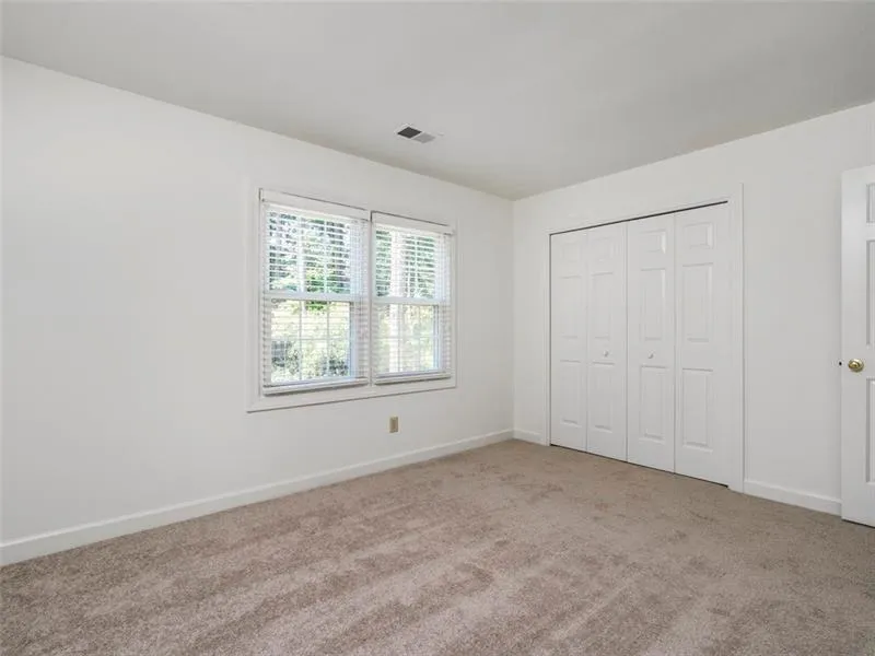 14 Vernon Glen Court, Sandy Springs, Georgia 30338, 2 Bedrooms Bedrooms, ,2 BathroomsBathrooms,Residential,Sold,14 Vernon Glen Court,6600233