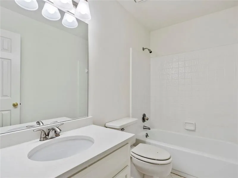 14 Vernon Glen Court, Sandy Springs, Georgia 30338, 2 Bedrooms Bedrooms, ,2 BathroomsBathrooms,Residential,Sold,14 Vernon Glen Court,6600233