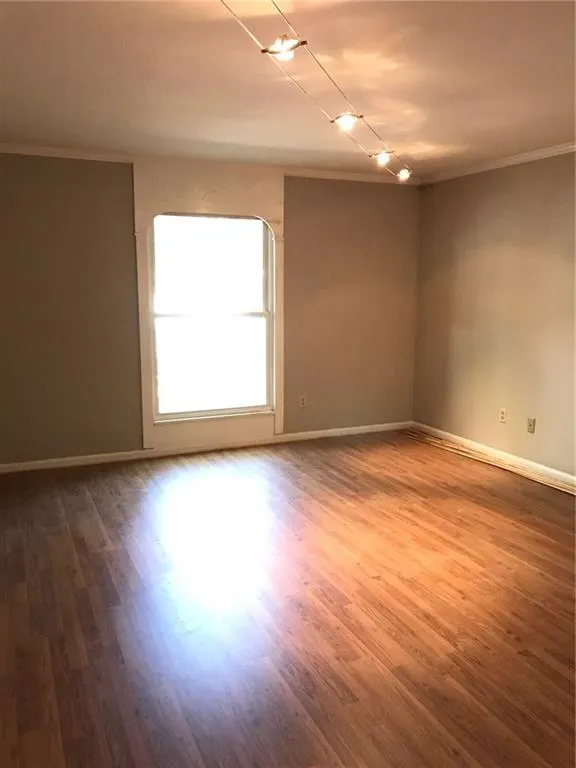 5530 Kingsport Drive Unit 26, Atlanta, Georgia 30342, 2 Bedrooms Bedrooms, ,1 BathroomBathrooms,Residential,Sold,5530 Kingsport Drive Unit 26,5908217