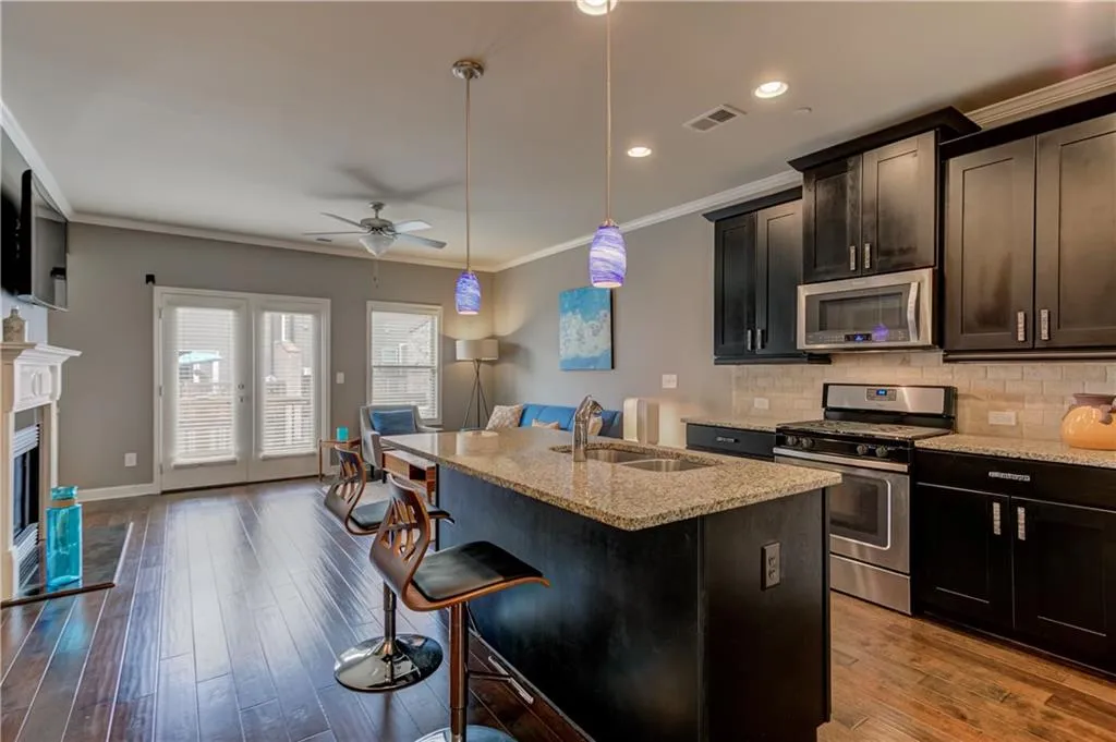 7490 Highland Bluff, Atlanta, Georgia 30328, 3 Bedrooms Bedrooms, ,3 BathroomsBathrooms,Residential,Sold,7490 Highland Bluff,6018019