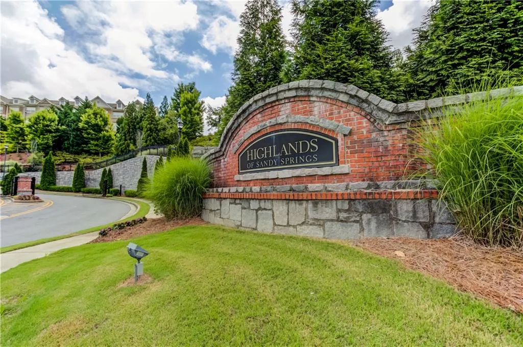 7490 Highland Bluff, Atlanta, Georgia 30328, 3 Bedrooms Bedrooms, ,3 BathroomsBathrooms,Residential,Sold,7490 Highland Bluff,6018019