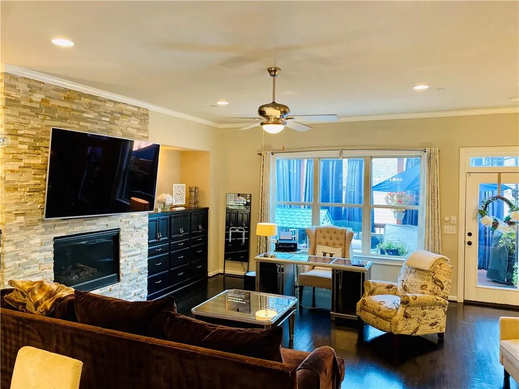 972 Thibideau Court, Atlanta, Georgia 30328, 4 Bedrooms Bedrooms, ,3 BathroomsBathrooms,Residential,Sold,972 Thibideau Court,6792459