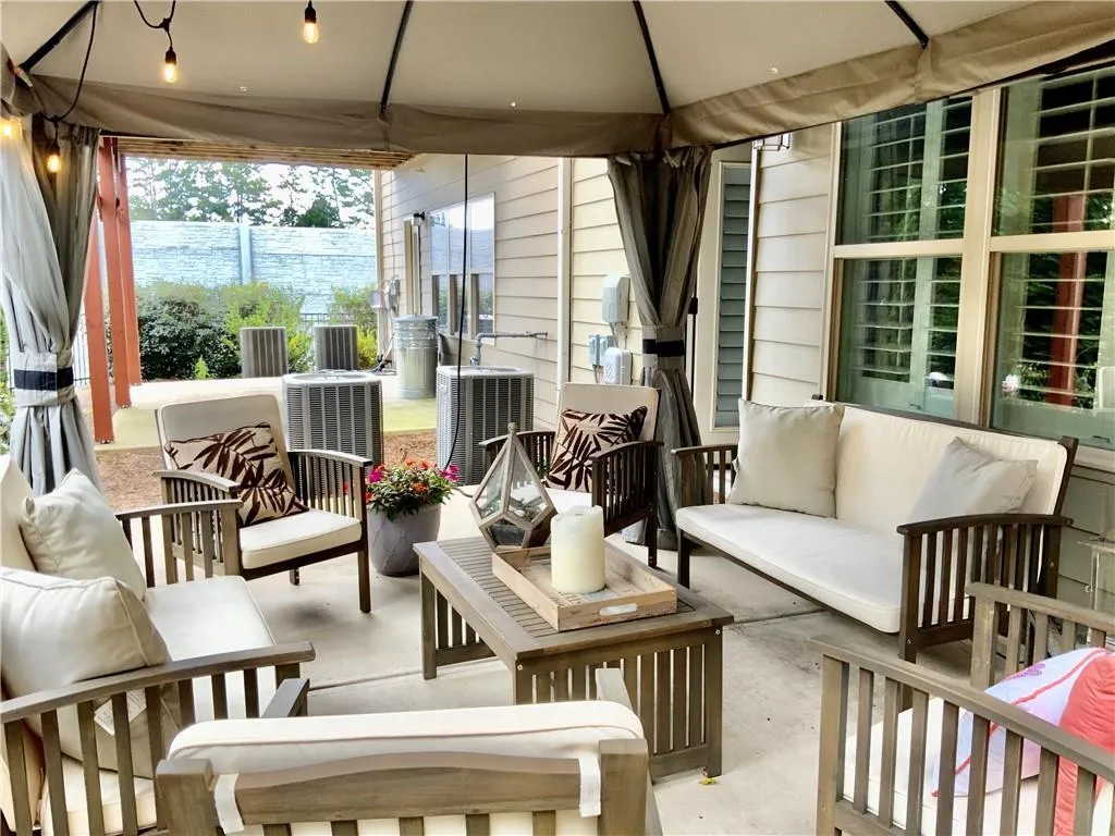 972 Thibideau Court, Atlanta, Georgia 30328, 4 Bedrooms Bedrooms, ,3 BathroomsBathrooms,Residential,Sold,972 Thibideau Court,6792459