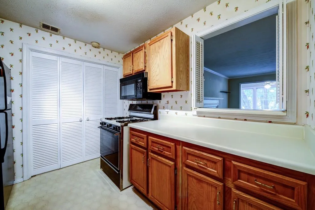 907 Gettysburg Place, Sandy Springs, Georgia 30350, 2 Bedrooms Bedrooms, ,2 BathroomsBathrooms,Residential,Sold,907 Gettysburg Place,5681472