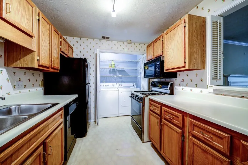 907 Gettysburg Place, Sandy Springs, Georgia 30350, 2 Bedrooms Bedrooms, ,2 BathroomsBathrooms,Residential,Sold,907 Gettysburg Place,5681472