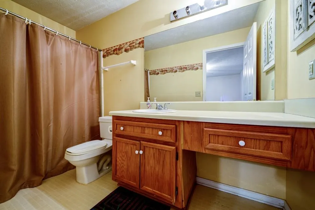 907 Gettysburg Place, Sandy Springs, Georgia 30350, 2 Bedrooms Bedrooms, ,2 BathroomsBathrooms,Residential,Sold,907 Gettysburg Place,5681472