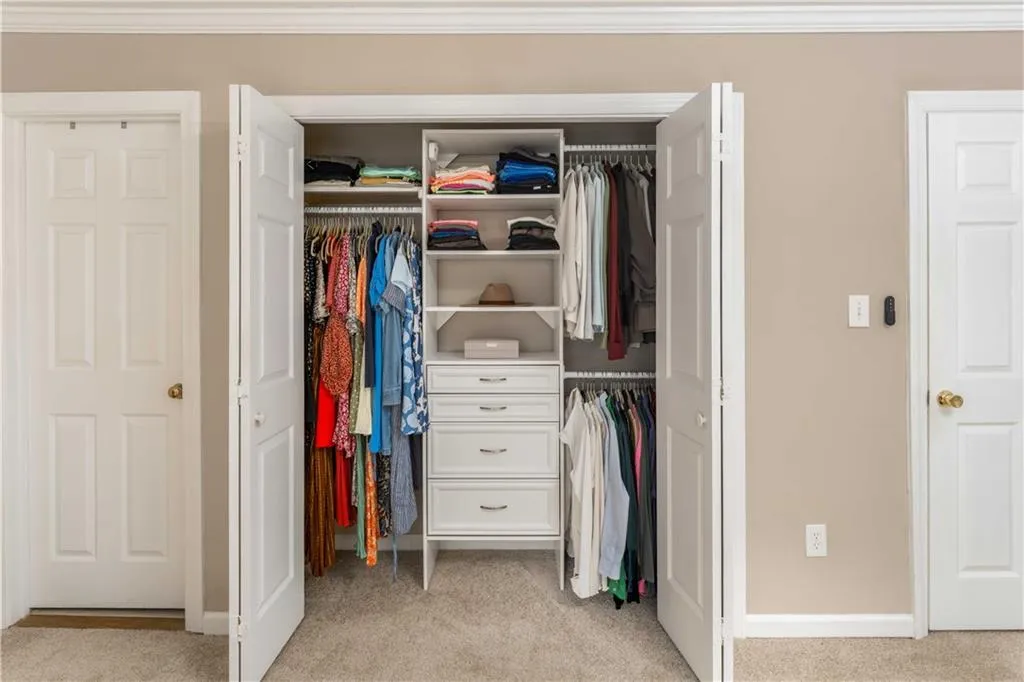 7500 Roswell Road Ne Unit 94, Sandy Springs, Georgia 30350, 2 Bedrooms Bedrooms, ,2 BathroomsBathrooms,Residential,For Sale,7500 Roswell Road Ne Unit 94,7631710