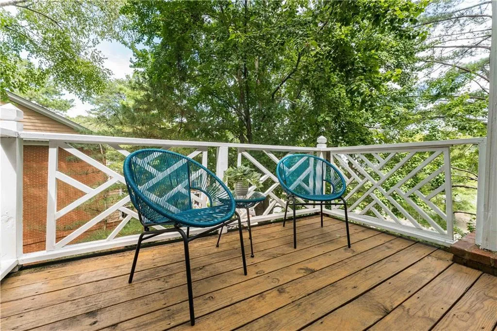 7500 Roswell Road Ne Unit 94, Sandy Springs, Georgia 30350, 2 Bedrooms Bedrooms, ,2 BathroomsBathrooms,Residential,For Sale,7500 Roswell Road Ne Unit 94,7631710