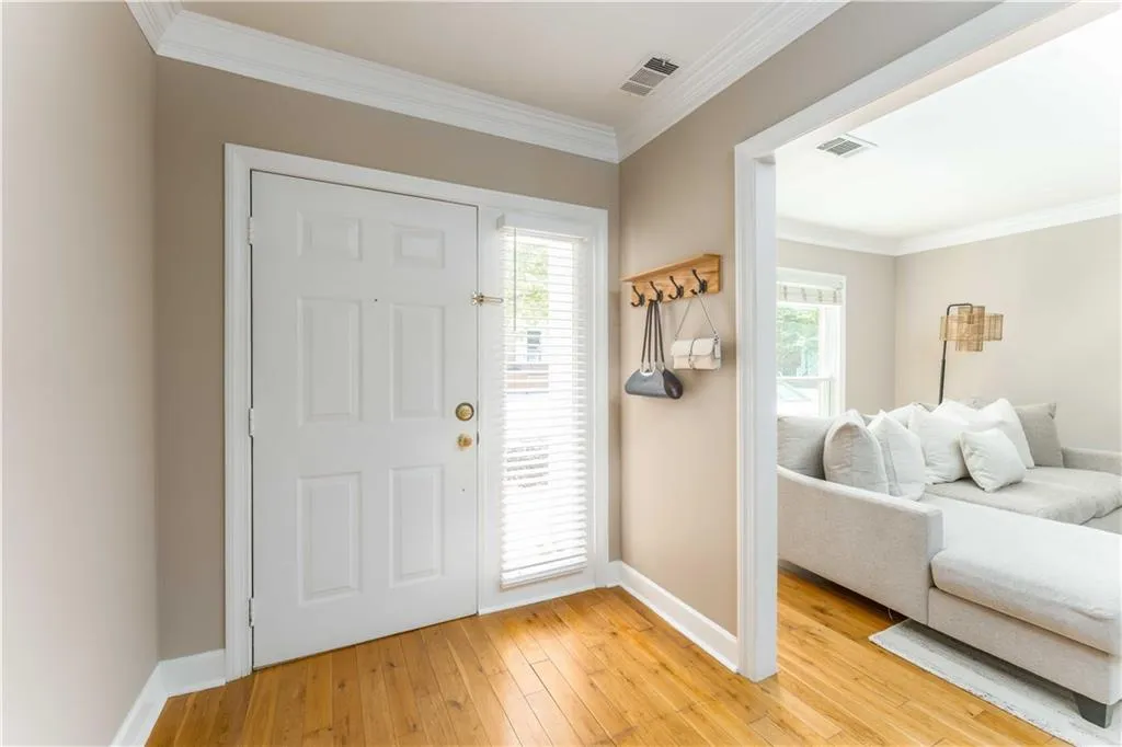 7500 Roswell Road Ne Unit 94, Sandy Springs, Georgia 30350, 2 Bedrooms Bedrooms, ,2 BathroomsBathrooms,Residential,For Sale,7500 Roswell Road Ne Unit 94,7631710