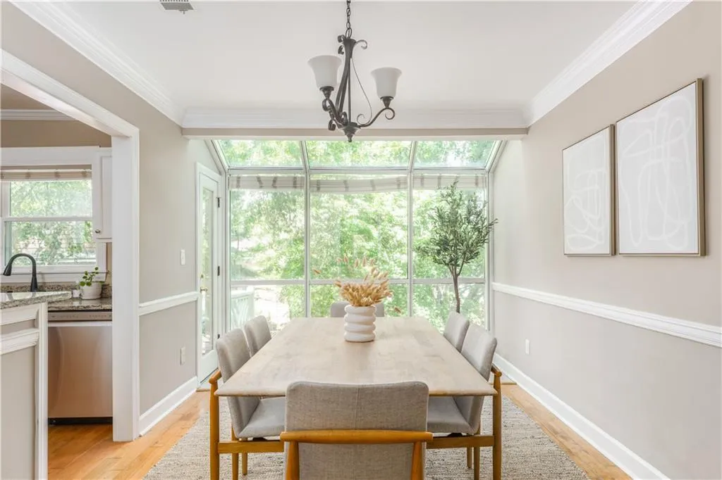 7500 Roswell Road Ne Unit 94, Sandy Springs, Georgia 30350, 2 Bedrooms Bedrooms, ,2 BathroomsBathrooms,Residential,For Sale,7500 Roswell Road Ne Unit 94,7631710
