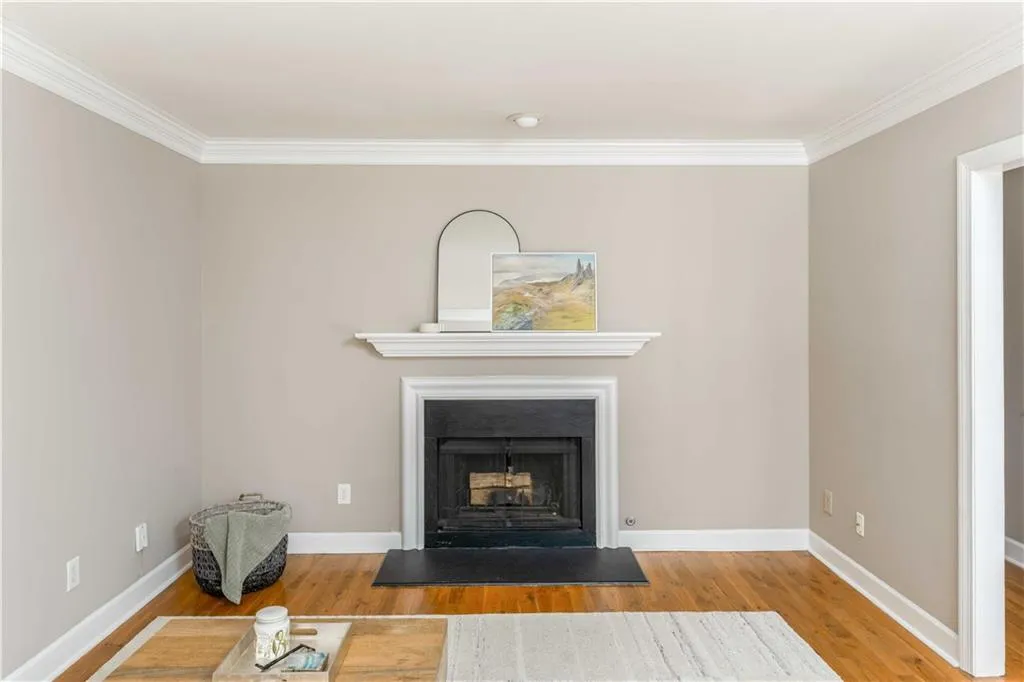 7500 Roswell Road Ne Unit 94, Sandy Springs, Georgia 30350, 2 Bedrooms Bedrooms, ,2 BathroomsBathrooms,Residential,For Sale,7500 Roswell Road Ne Unit 94,7631710