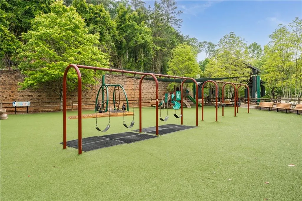 7500 Roswell Road Ne Unit 94, Sandy Springs, Georgia 30350, 2 Bedrooms Bedrooms, ,2 BathroomsBathrooms,Residential,For Sale,7500 Roswell Road Ne Unit 94,7631710