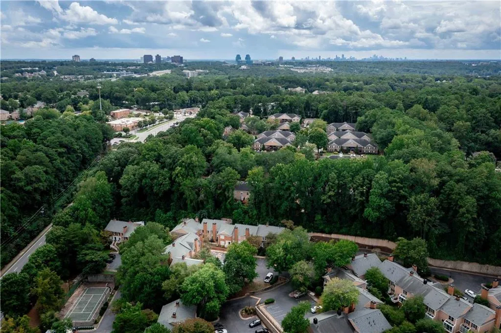 7500 Roswell Road Ne Unit 94, Sandy Springs, Georgia 30350, 2 Bedrooms Bedrooms, ,2 BathroomsBathrooms,Residential,For Sale,7500 Roswell Road Ne Unit 94,7631710