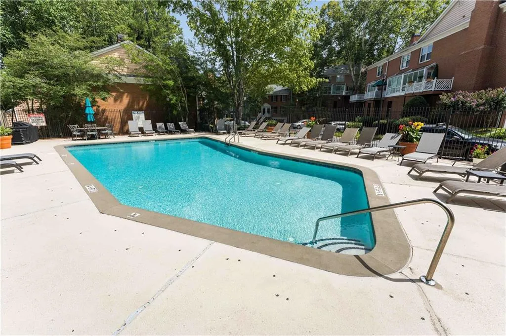7500 Roswell Road Ne Unit 94, Sandy Springs, Georgia 30350, 2 Bedrooms Bedrooms, ,2 BathroomsBathrooms,Residential,For Sale,7500 Roswell Road Ne Unit 94,7631710