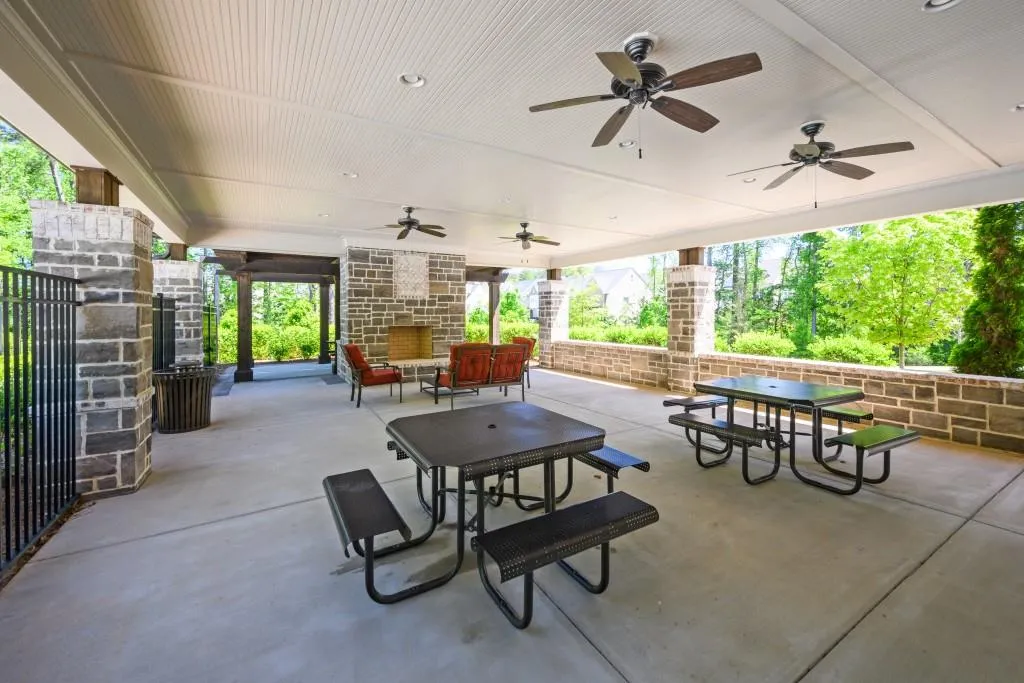 6458 Meridian Way, Sandy Springs, Georgia 30328, 4 Bedrooms Bedrooms, ,3 BathroomsBathrooms,Residential,Sold,6458 Meridian Way,6722447