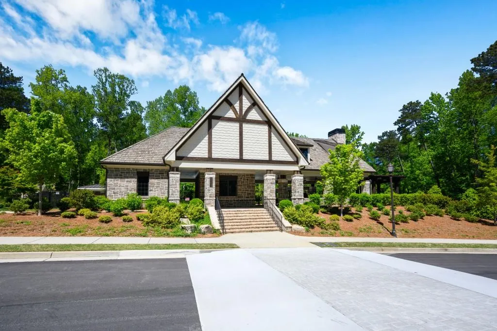 6458 Meridian Way, Sandy Springs, Georgia 30328, 4 Bedrooms Bedrooms, ,3 BathroomsBathrooms,Residential,Sold,6458 Meridian Way,6722447