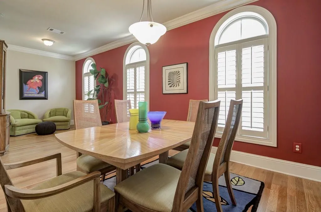 270 Le Gran Bend Unit 270, Sandy Springs, Georgia 30328, 3 Bedrooms Bedrooms, ,2 BathroomsBathrooms,Residential,Sold,270 Le Gran Bend Unit 270,5726212