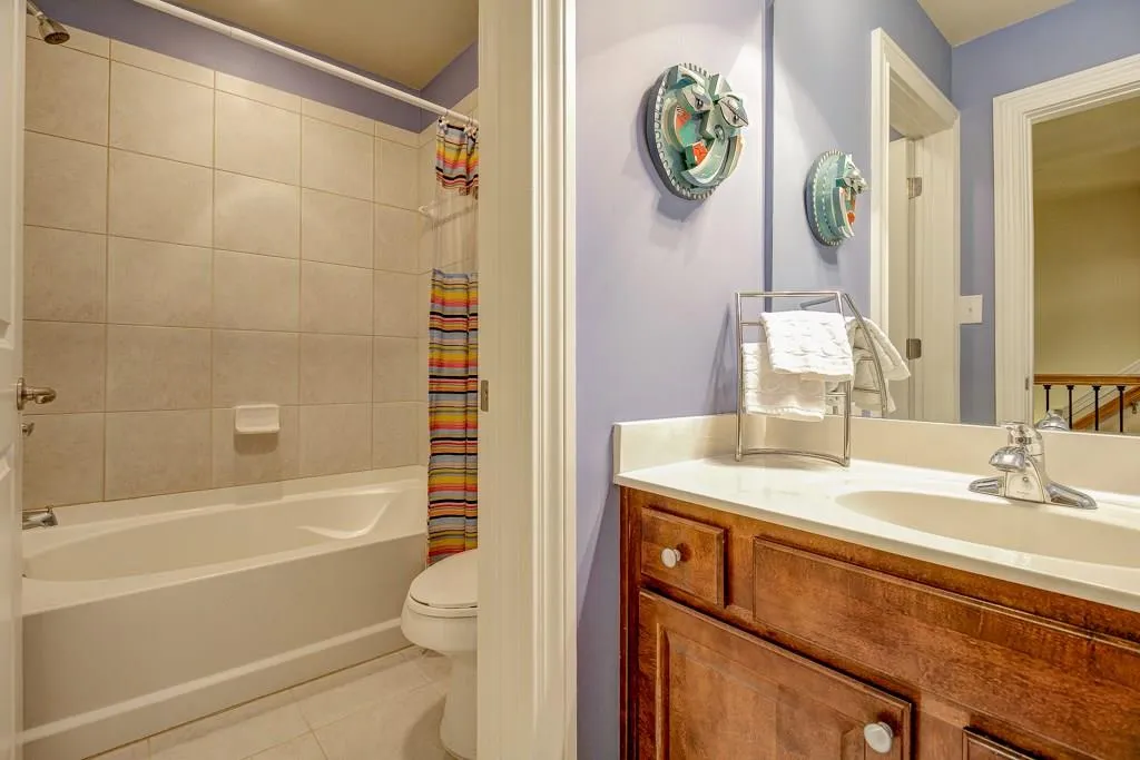 270 Le Gran Bend Unit 270, Sandy Springs, Georgia 30328, 3 Bedrooms Bedrooms, ,2 BathroomsBathrooms,Residential,Sold,270 Le Gran Bend Unit 270,5726212