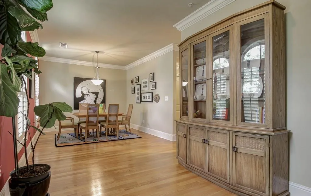 270 Le Gran Bend Unit 270, Sandy Springs, Georgia 30328, 3 Bedrooms Bedrooms, ,2 BathroomsBathrooms,Residential,Sold,270 Le Gran Bend Unit 270,5726212